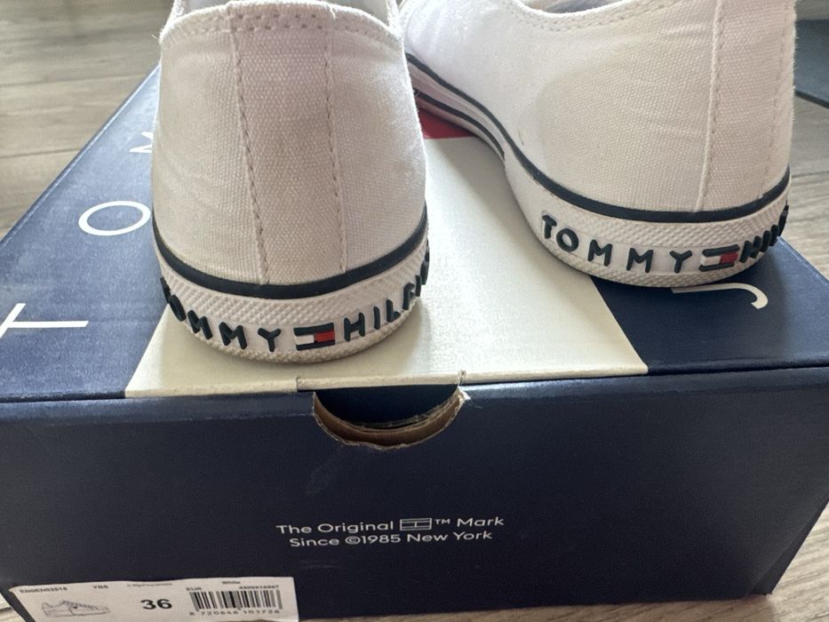 Trampki Tommy Hilfiger biale jak nowe 35
