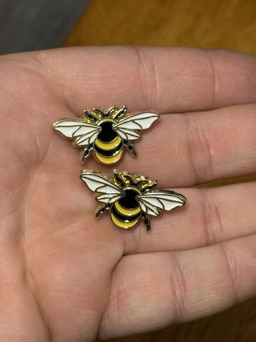 Значок бджола 2 шт бджілки