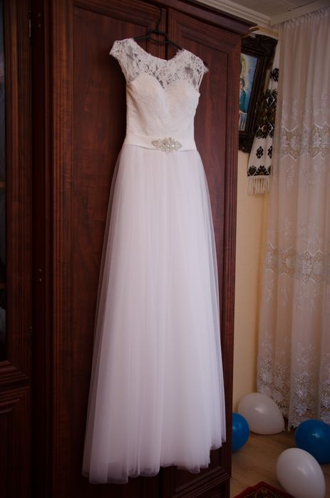 Весільна сукня 42 р.
