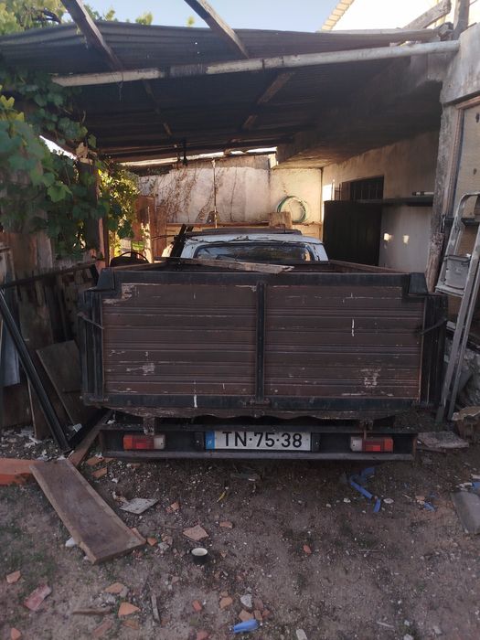 Toyota Hilux ln40