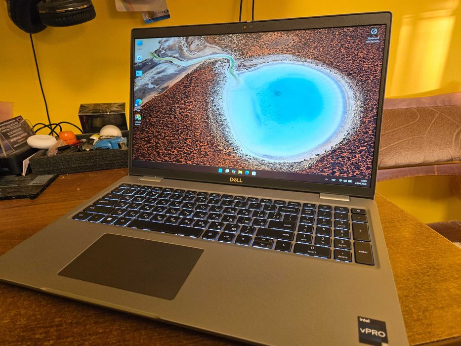 DELL Latitude 5530