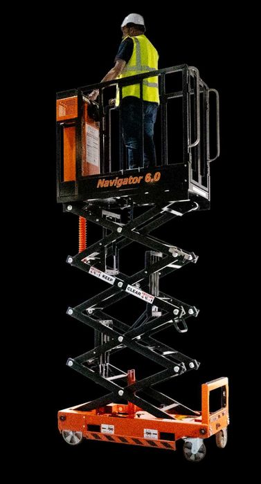 Plataformas elevatórias Manuais sem bateria, altura de trabalho até 6m - NOVAS