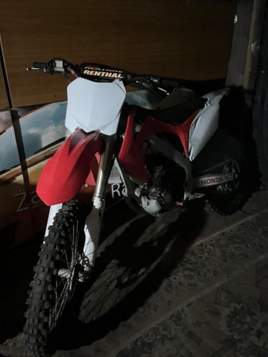 Honda crf 450r warta uwagi