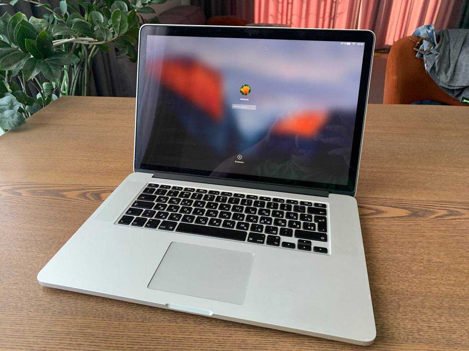 MacBook Pro Retina 15 2015 A1398 i7 16GB 256GB Radeon R9 M370X