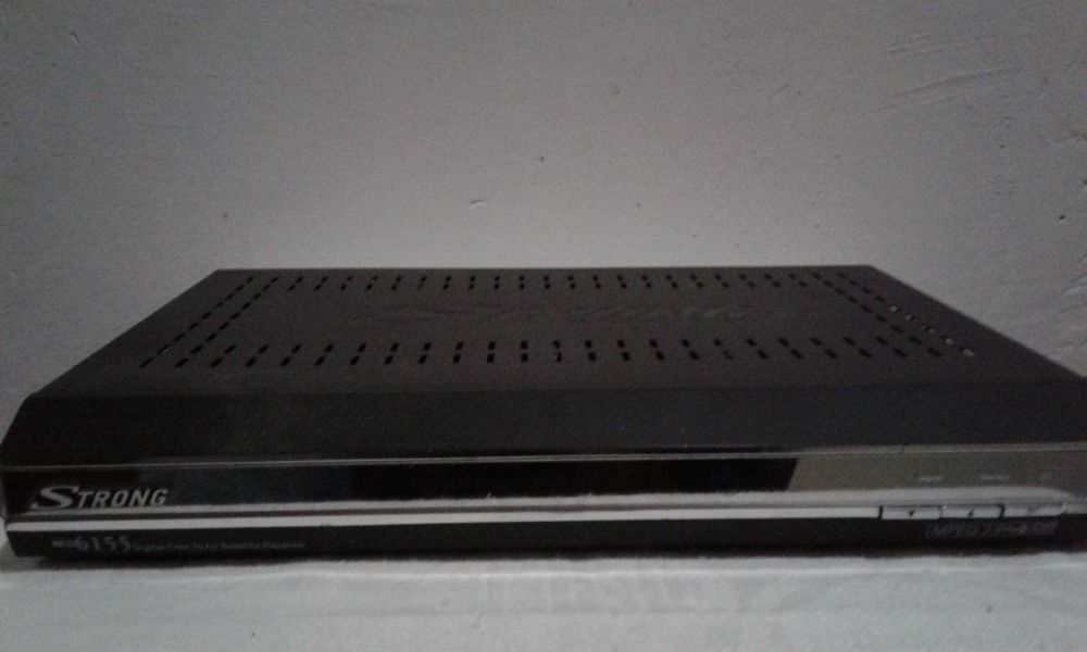 Спутниковый ресивер Strong SRT 6155