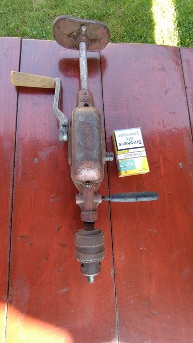 Ручна дрель ..дві скорості