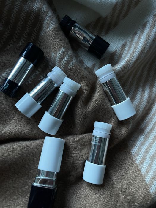 Косметика Dior.