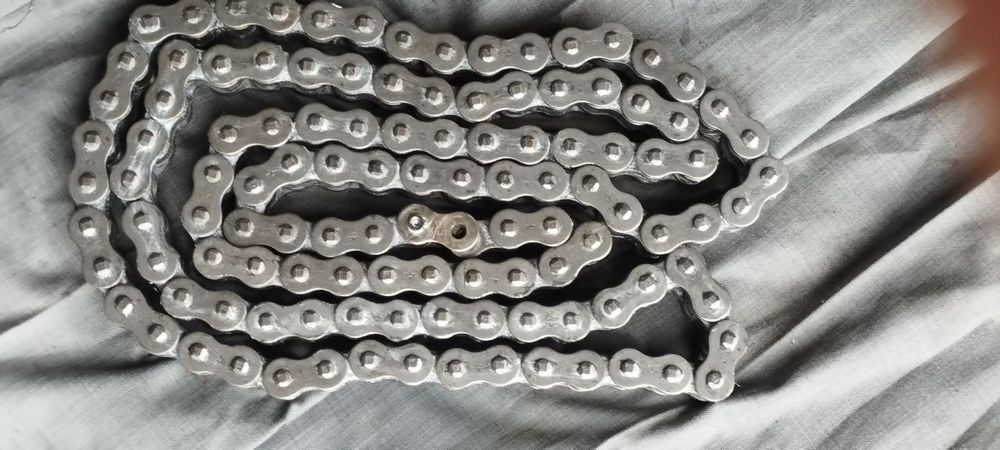 Продам сальниковую цепь 530 для  мотоцикла