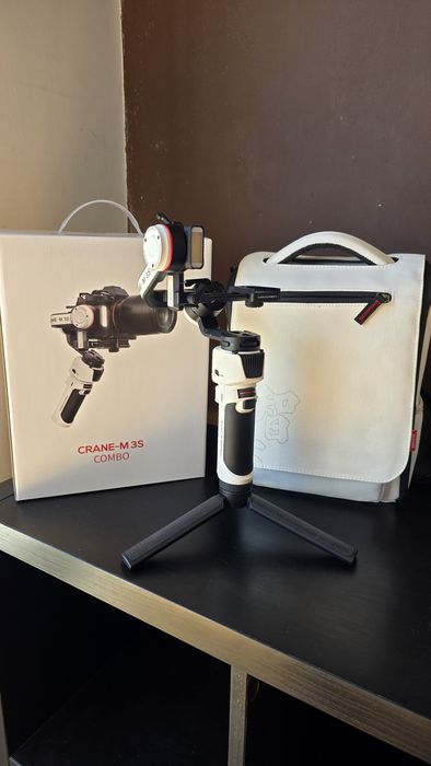 Zhiyun crane M3S como novo com caixa.