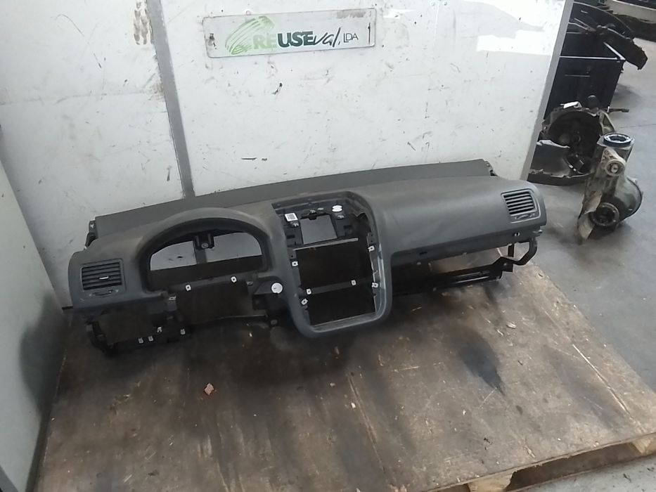Tablier VOLKSWAGEN Golf V (1K1)