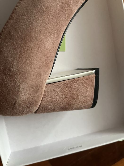 Неймовірно ніжні туфлі