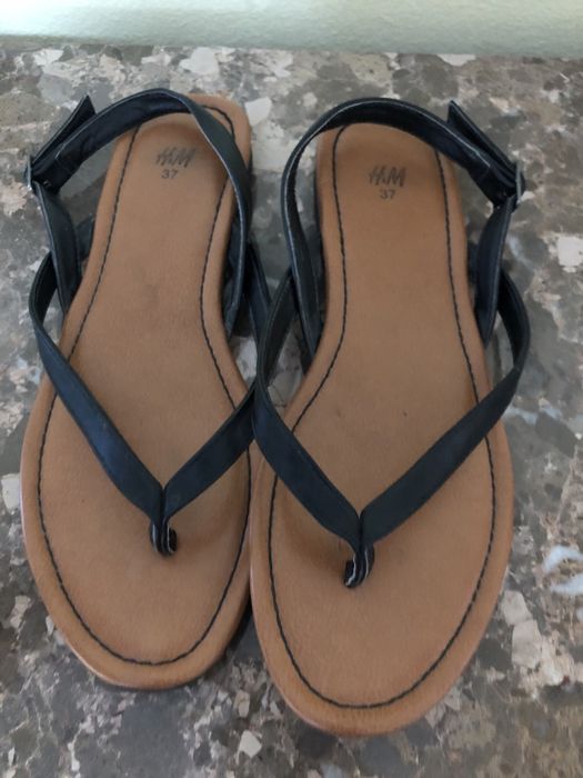 Sandálias H&M tam 36