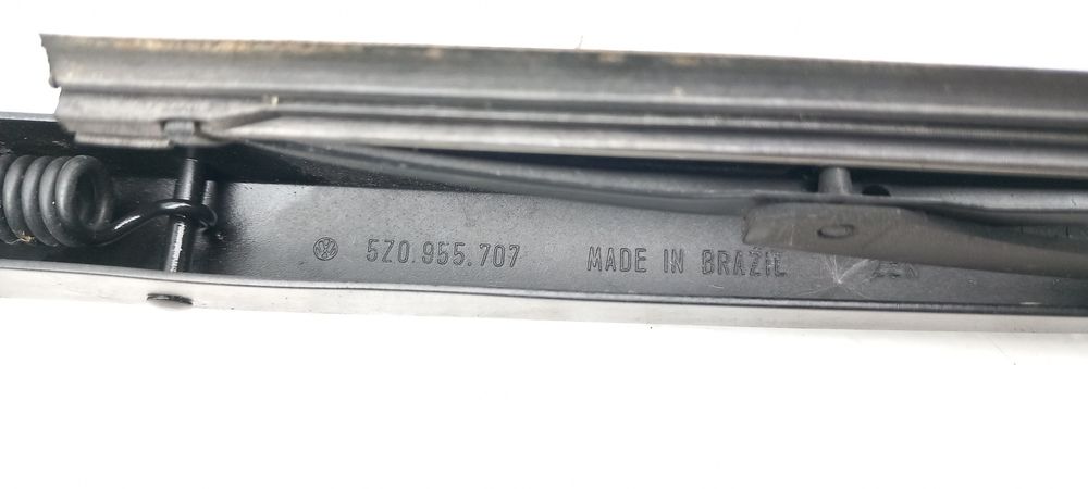 Haste / braço de escova limpa vidros trás VOLKSWAGEN Fox (5Z1, 5Z3, 5Z