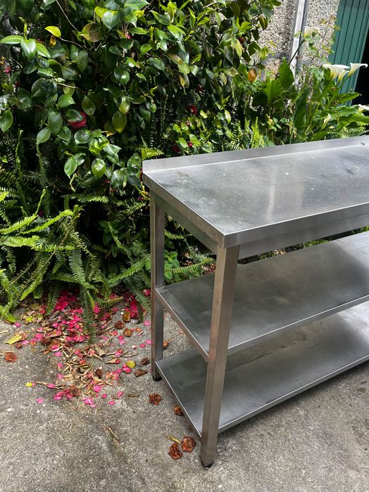 2 balcões de inox industriais