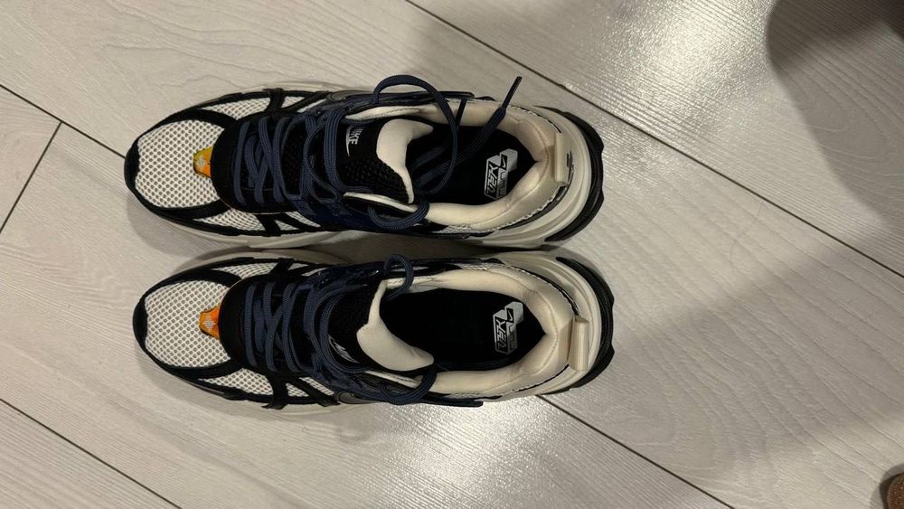 Nike V2K RUN męskie 42