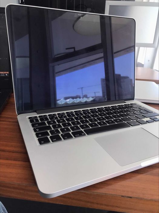 MacBook Pro 13'' Retina – Early 201564738474928131121