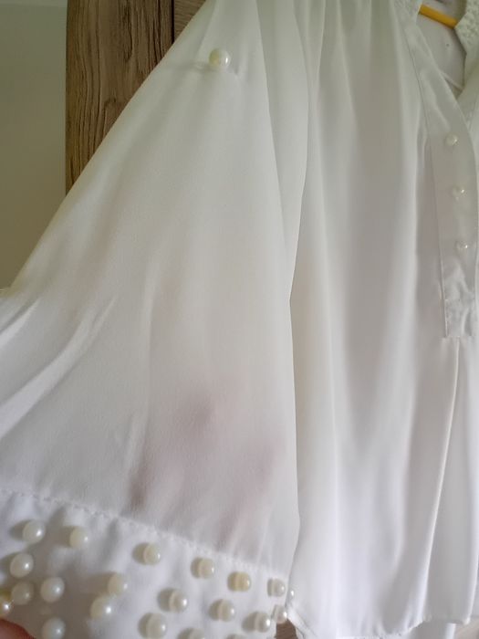 Koszula biała z perelkami