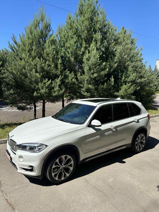 Продам авто BMW X5 2017