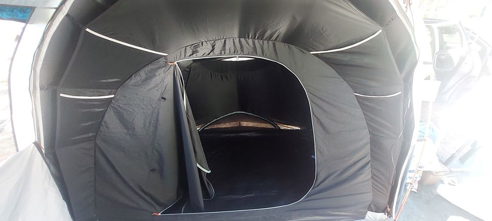Tenda quechua apenas com três semanas uso