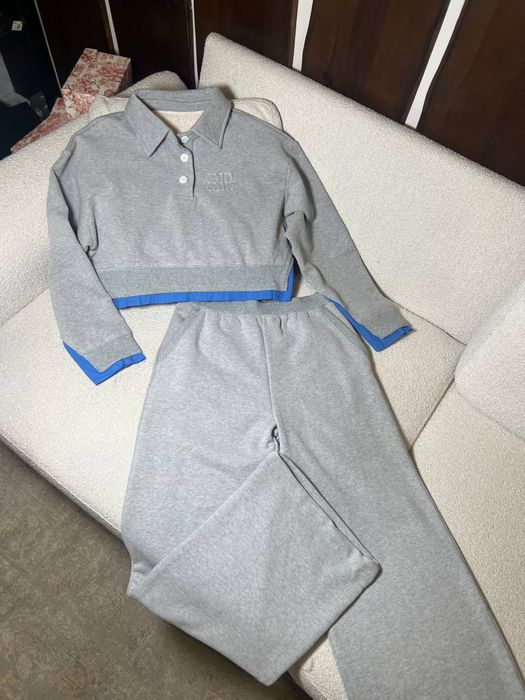 Костюм від MiuMiu, розмір М! Розпродаж до 50% знижк ! Люкс