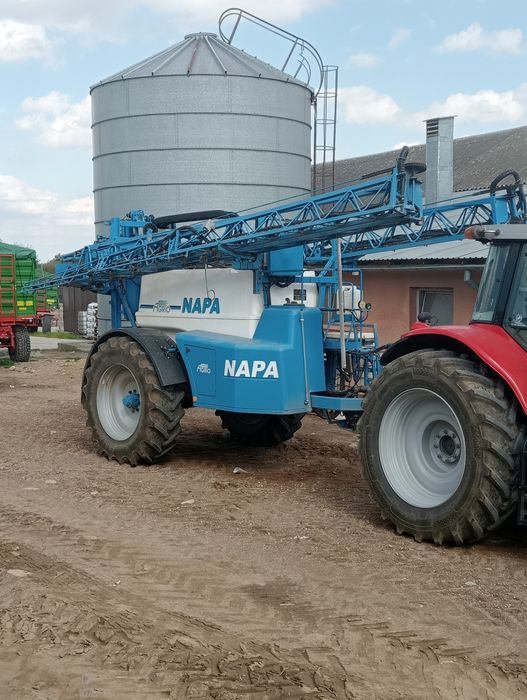 Opryskiwacz agrio Napa 4000l