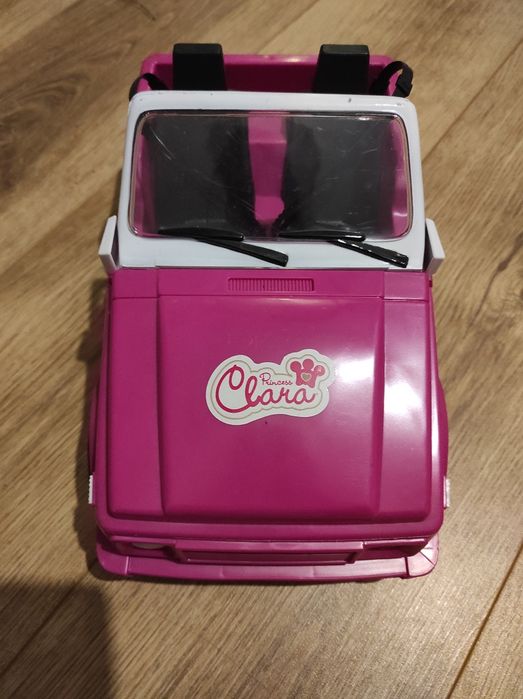 Różowe auto dla barbie