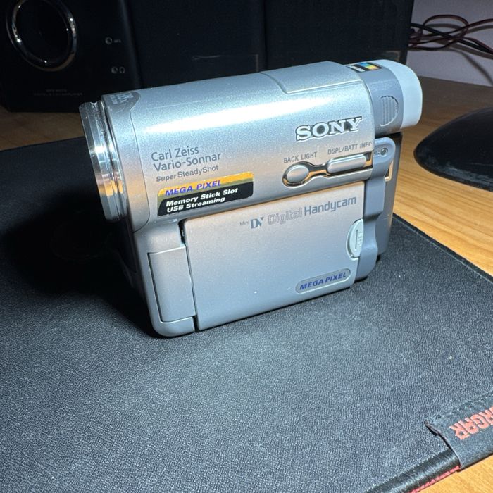 Sony Handycam DCR-TRV33E