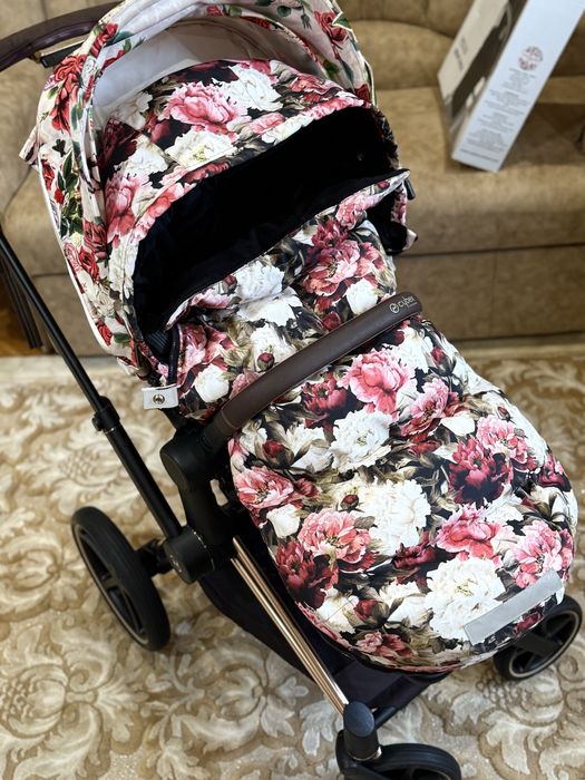 Cybex Priam 4.0 коляска 2 в 1 Blossom Light шасі Rosegold