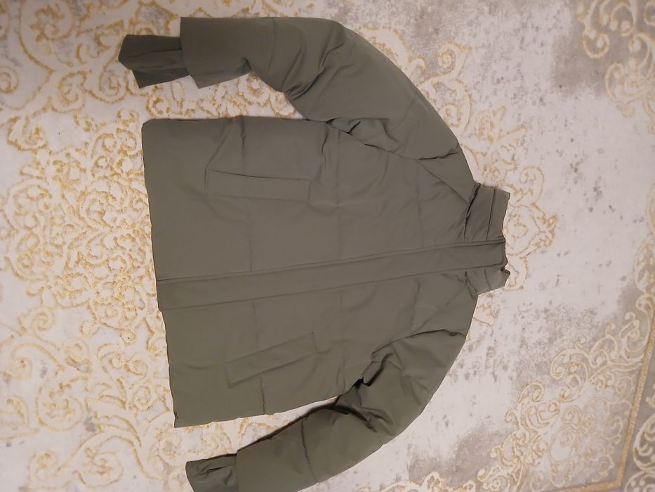 Продам женский тёплый пуховик