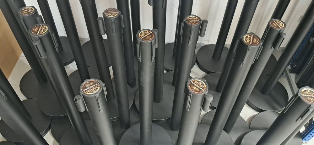 Aluguer de vedações, baias de metal e baias de fita eventos