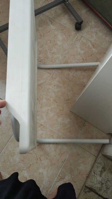 Mesa de apoio e de fácil arrumação