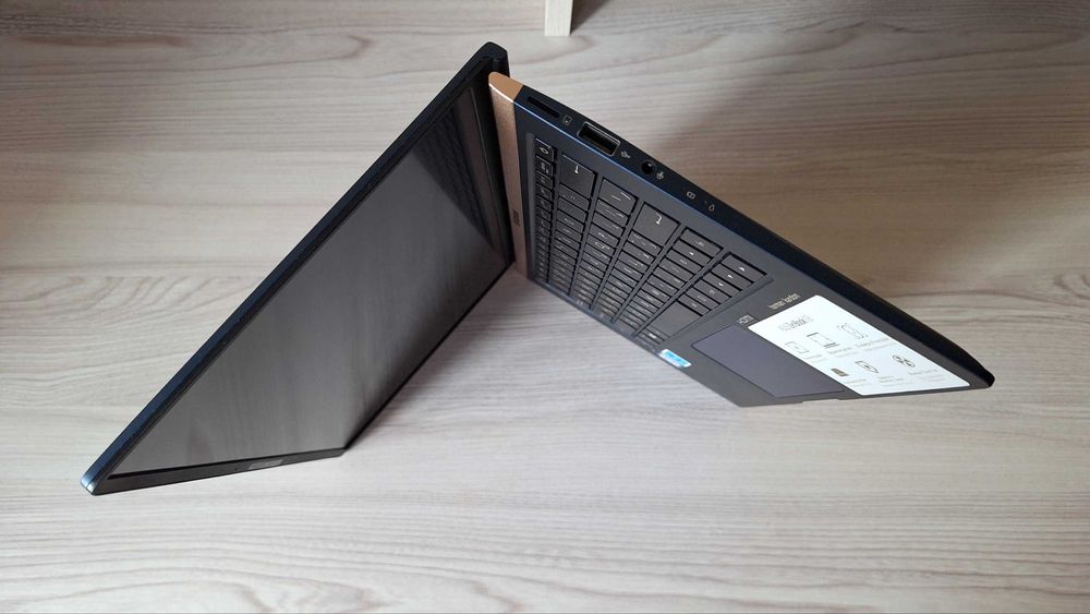 Ноутбук ASUS ZenBook 13 UX333FA-A3126T