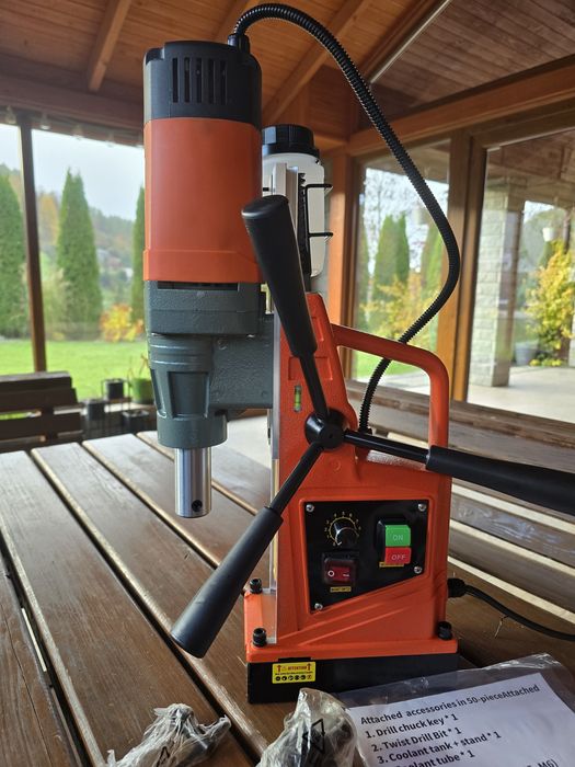 Wiertarka magnetyczna 1550 W Regulacja obrotów.