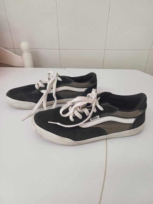 Ténis Vans Nº38 preto/branco