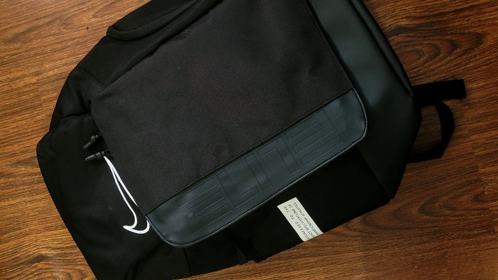 Рюкзак nike elti pro стан новий
