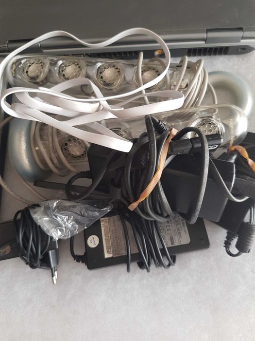 3 Laptop Units for Parts – with Chargers – HP – SAMSUNG – MEDION64738899670401121