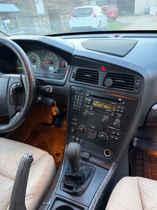 Samochód osobowy Volvo v70