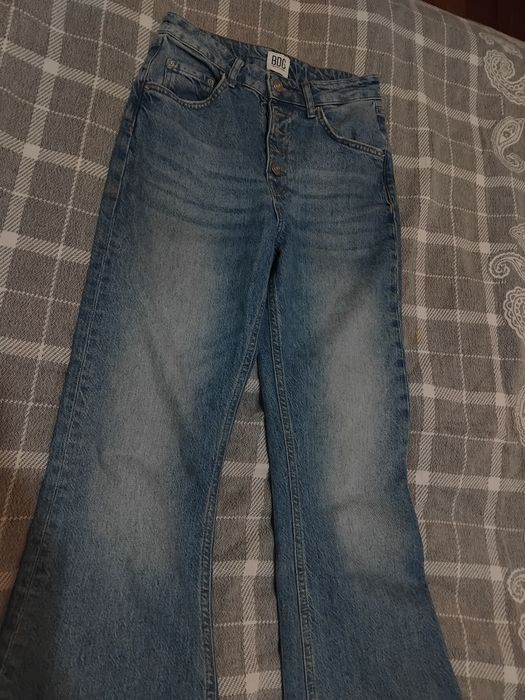 Джинси кльош розмір М 27