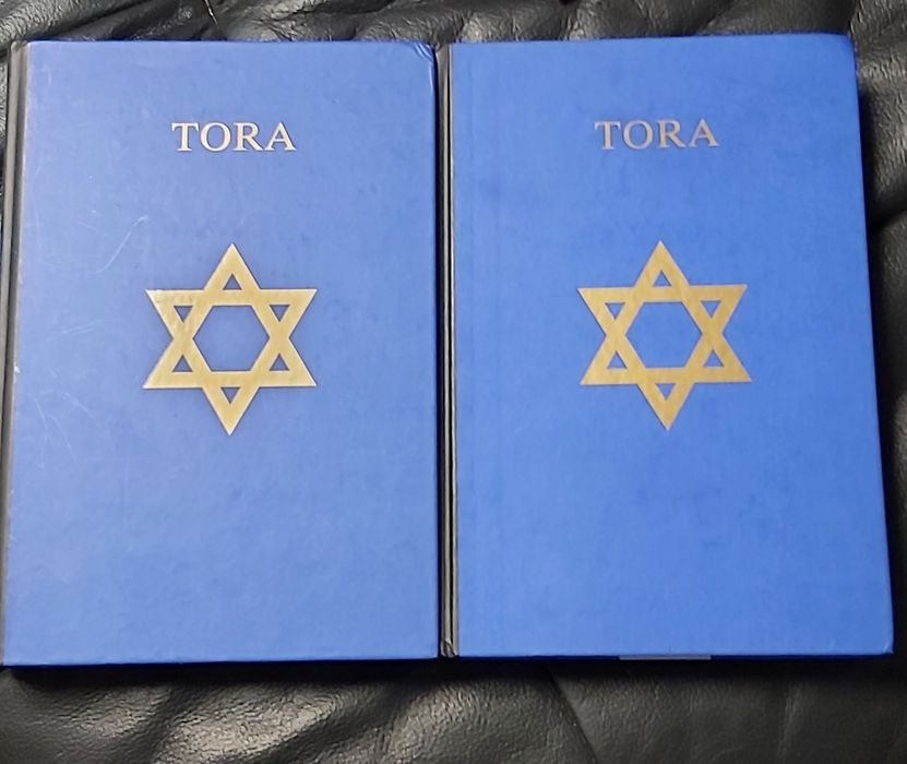 Tora Pięcioksiąg Mojżesza cz | i cz||