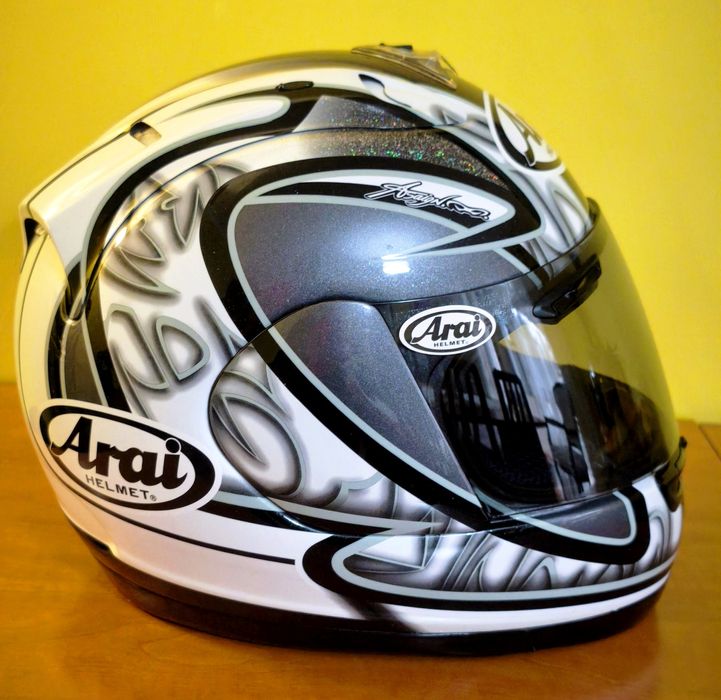 Capacete arai Sete Gibernau