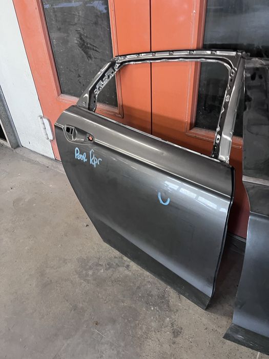 Праві дверки Ford Fusion Mk5 J5  передня/задня/ разборка