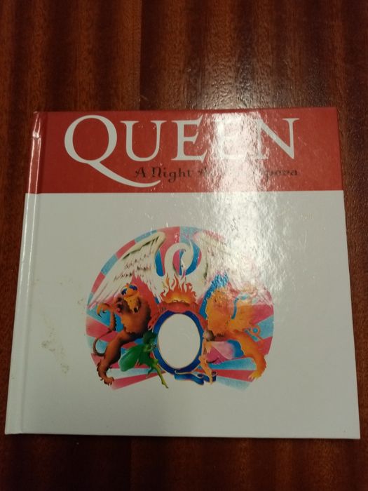 Álbuns dos Queen