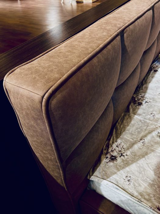 Ліжко  якісне міцне на 160 кремове крашене МДФ  з нішею і механізмом