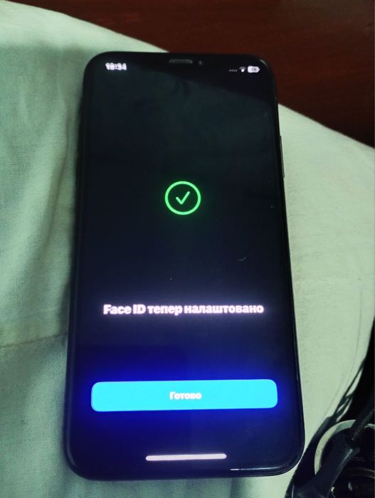 Продам айфон 10 на 64 ГБ