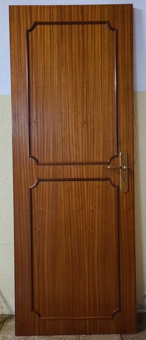 Portas de Madeira 1995 x 745 x 35 mm
