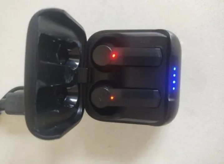 Fones de Ouvido Bluetooth "F2" TWS em preto (Novo), v5,2