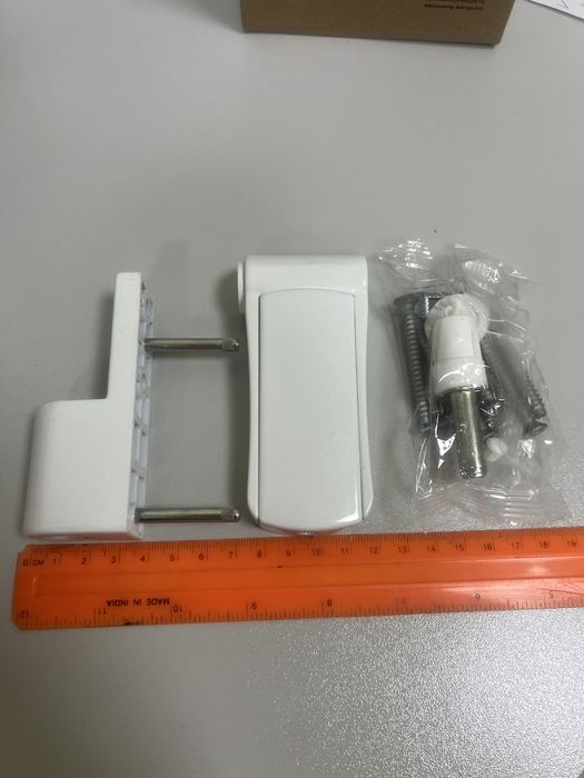 Петля Pavo для пластикових дверей біла 110 мм, 120 кг, метал