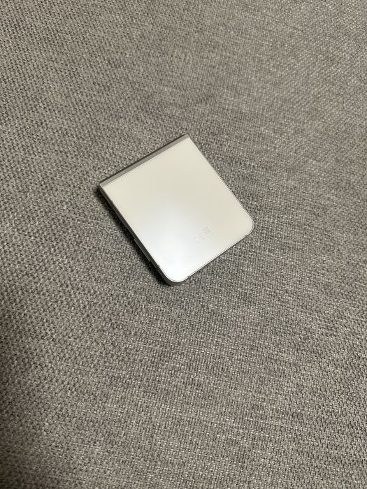 Samsung Zflip 7 Fe