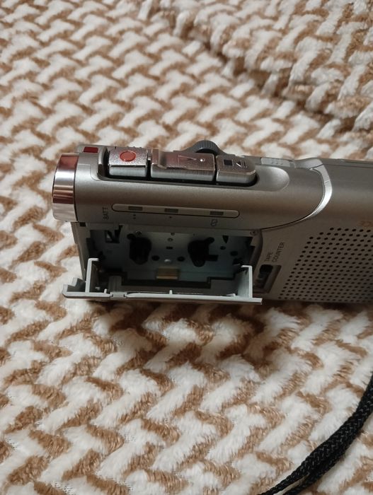 Диктофон Sony M-630V мини кассетный.