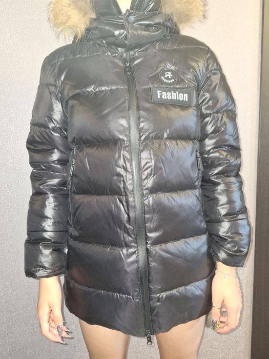 Зимний пуховик и шапка